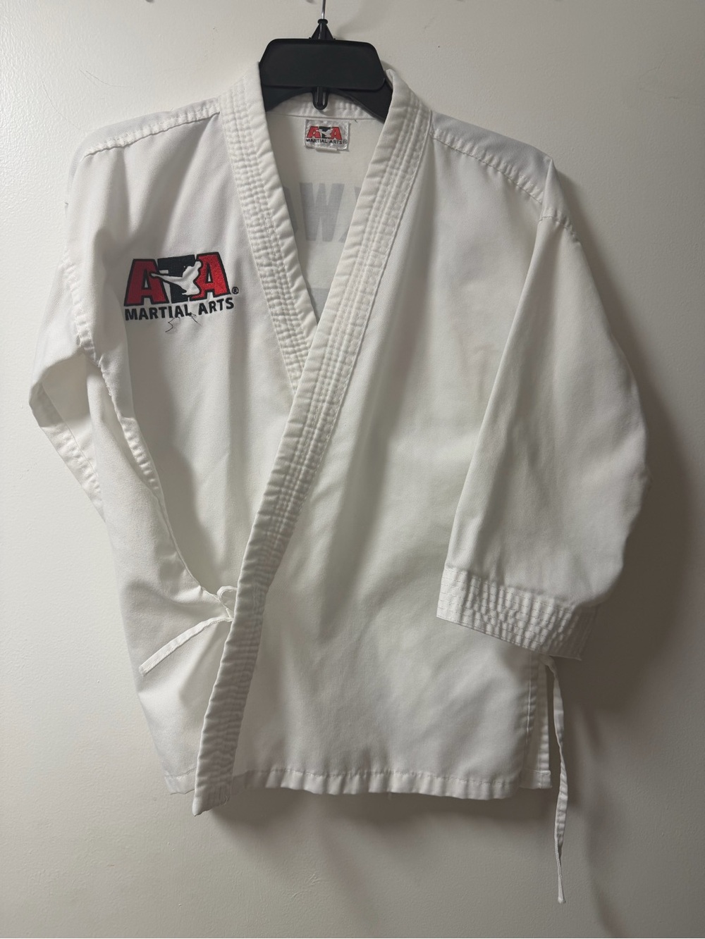 Kids White Taekwondo Jacket - Lightweight Martial Arts Top Florida size 1 8/10